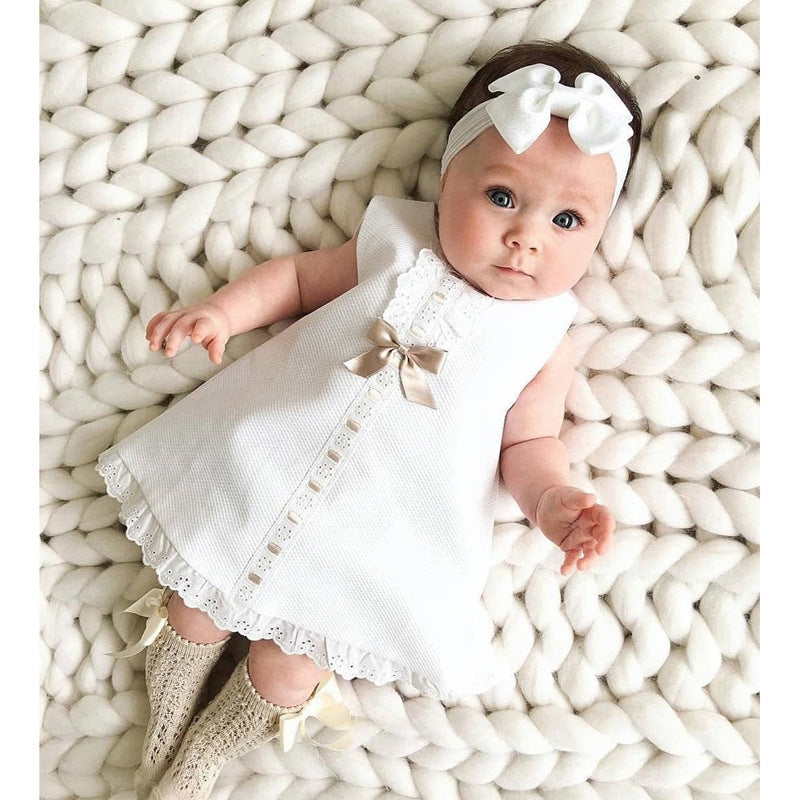 Elegantna MINIKID Mini Haljina s Zvono Rukavima – Za Male Princeze