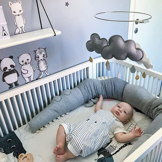 🛏️ Zaštitni Ogradni Jastučić za Krevetić – Sigurnost i Udobnost za Vašu Bebu
