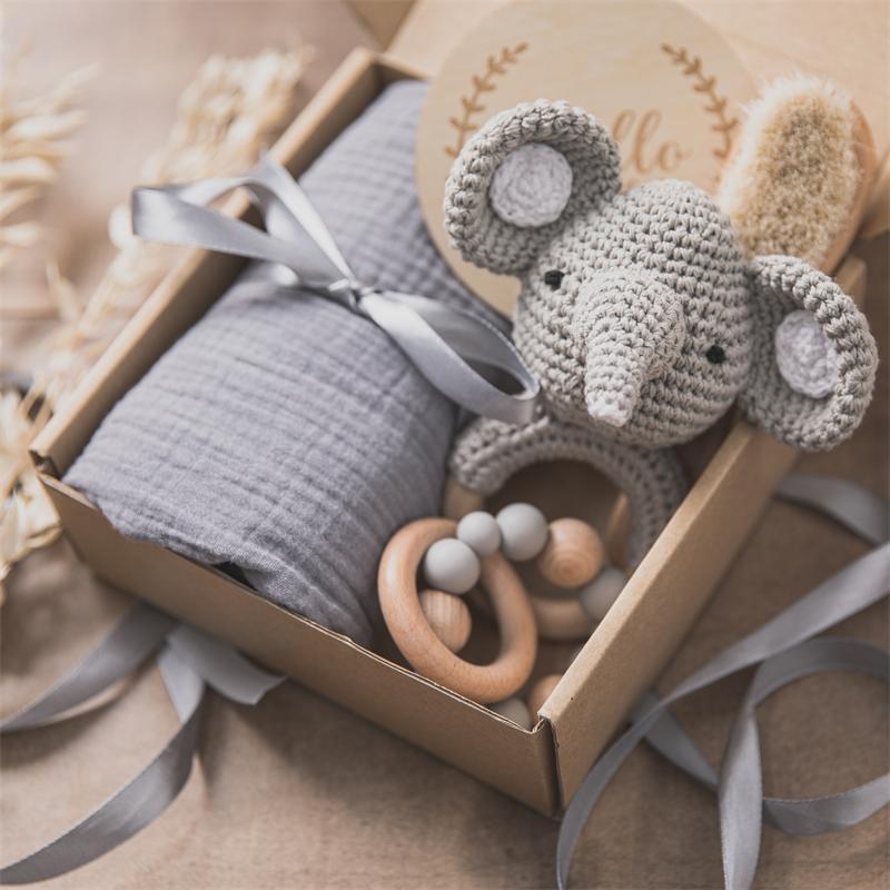 🎁 BabyCare Poklon Set za Kupanje i Igru – 6-dijelni Komplet s Igračkama, Ručnikom i Dodacima