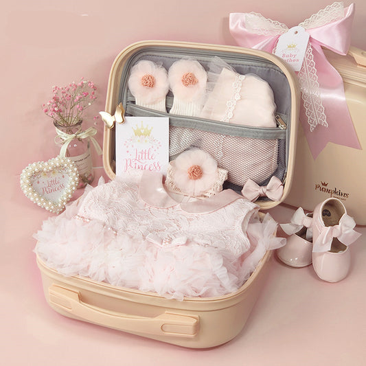 MINIKID Poklon Set za Bebe – Haljinica, Cipelice i Dodaci u Elegantnoj Kutiji